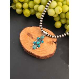 Pendentif Julia Etsitty Kingman Cluster avec turquoise Kingman et technologie d'incrustation en argent sterling - Product Image 3