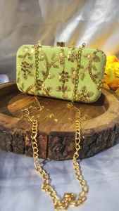 กระเป๋าคลัทช์สำหรับเจ้าสาวอินเดียคละแบบกระเป๋าคลัทช์กล่องปักสำหรับงานแต่งงานงานปาร์ตี้และของขวัญเพื่อนเจ้าสาวกระเป๋าถือตอนเย็น - Product Image 2