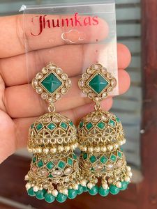 ต่างหู Jhumki สองชั้นแบบอินเดียดั้งเดิมคุณภาพพรีเมี่ยมที่สวยงามการออกแบบเพชรแบบย้อนกลับทำในสไตล์ห้อย - Product Image 5