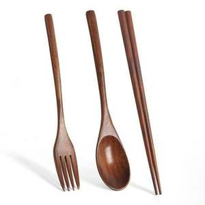Ensemble de couverts contemporains en acier inoxydable avec manche en bois, conçu pour les espaces de repas et les occasions élégantes dans les intérieurs modernes - Product Image 6