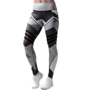 Leggings de yoga imprimés taille haute Super doux et léger Fitness Gym Wear avec push-up Stretch Caractéristiques Dernière conception des femmes - Product Image 6