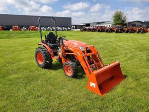 Tractor de Ruedas Usado Kubota LX2620HSD para Granjas con Componentes Principales como Motor, Bomba de Engranajes y Caja de Cambios - Product Image 5
