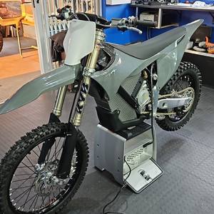 Nouvelle moto électrique tout-terrain St _ark Varg MX ALPHA 80HP, St _ark EX ENDURO 60HP, et nouvelle moto St _ark VARG EX 80HP homologuée pour la route. - Product Image 1