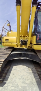 Excavatrice sur chenilles PC200-8 de 20 tonnes de Komatsu du Japon d'excellente représentation à vendre le prix bon marché utilisé comprenant le roulement de vitesse de moteur - Product Image 2