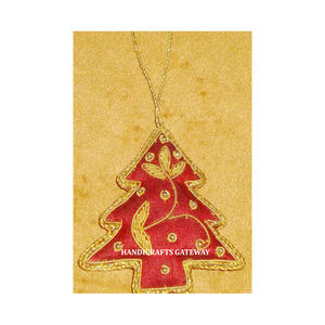 Diseñador indio Zari bordado adorno colgante de Navidad forma de árbol con cuentas Color rojo único adorno colgante de Navidad - Product Image 1