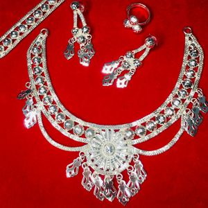 Fabricante indio de joyas de diamantes de oro micro mejor compra venta a granel anillo de dedo collar de perlas cadenas mujeres EE. UU. Europa África - Product Image 1