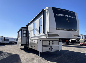 รถบ้านมือสอง ปี 2020 2022 2023 ใหม่ ปี 2026 ยี่ห้อ Dutchmen Denali รุ่น 366-RK - Product Image 2