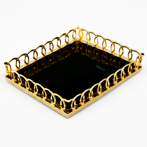 Plateau rectangulaire élégant en métal doré avec bordure à boucle circulaire pour la maison et la cuisine Plateau à manger - Product Image 1