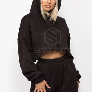 Conception personnalisée pour l'extérieur Ensemble de sweats à capuche courts pour femmes Ensemble de sweats à capuche courts confortables et de couleur unie - Product Image 5