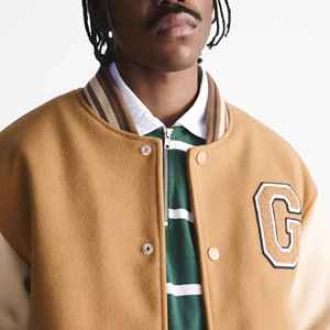 Chaqueta Universitaria de Béisbol Personalizada de Alta Calidad para Hombre, al por Mayor, con Revestimiento Impermeable y Cortavientos, de Lona, con Mangas de Cuero - Product Image 4