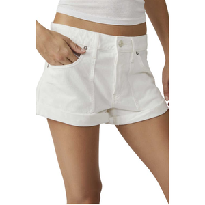 Shorts in denim slouchy con risvolto Free People Beginner's Luck, taglia 29, bianchi, con decorazioni a bottoni e caratteristica traspirante - Product Image 4