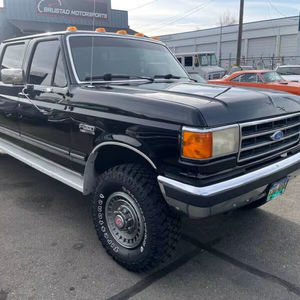 Camioneta Ford F-350 XLT Lariat 4WD Crew Cab LB de 1990 Usada, con Volante a la Izquierda, Garantía Industrial OEM de 3 Años - Product Image 1