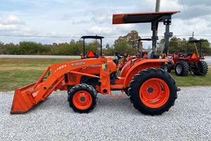 Tracteur agricole Offre Spéciale Kubota L3200 avec chargeur à vendre - Product Image 5