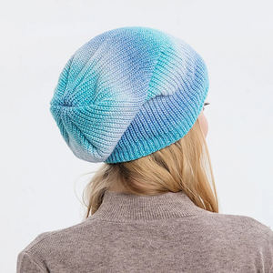 Bonnet d'hiver en laine 100% de haute qualité, couleur unie, logo dessiné à la main et brodé, en solde ! - Product Image 5