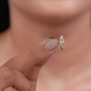 Pendientes de tuerca de diamante de corte princesa, pétalo de oro, estilo Vintage, 14K/18K, Amarillo/chapado en oro rosa, forma de tornillo con patrón de estrella - Product Image 6