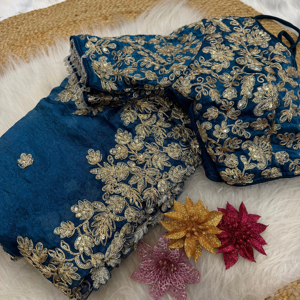 Sari Azul Cielo de Satén de Diseño Moderno para Mujer con Blusa Étnica, Cómodo y Elegante para Bodas, Fiestas de Bollywood - Product Image 1