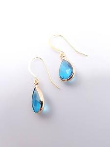 Boucles d'oreilles pendantes longues vintage en argent sterling 925 plaqué or faites à la main, avec cristaux bleus en forme de pyramide sertis de strass, certifiées IGI - Product Image 2