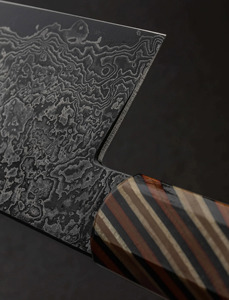 Cuchillo de carnicero de acero de Damasco hecho a mano con mango de resina, cuchillo de cocina para afilar verduras y carne - Product Image 2