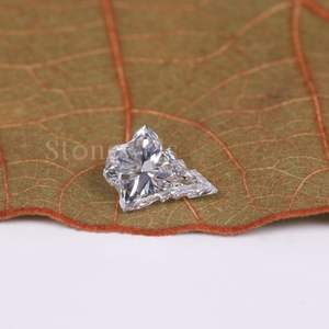 Forma de árbol de Navidad, Diamante cultivado en laboratorio suelto, corte elegante inspirado en vacaciones festivas para joyería única - Product Image 4