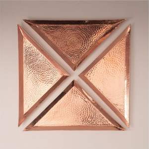 Juego de Bandejas de Cobre Forjadas a Mano de Primera Calidad, Bandejas Decorativas Triangulares Multifuncionales de Metal para Decoración de Mesas y Encimeras de Otomanas - Product Image 1