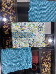 Belle broderie imprimée florale et belle avec un travail de séquence sur le joug Kurti jumelé avec un pantalon afghan et du coton Malmal Dupptta - Product Image 4