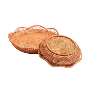 Bandeja de servicio de ratán resistente, perfecta para entretener a los invitados, comidas familiares y agregar un toque de estilo a su mesa de comedor - Product Image 1
