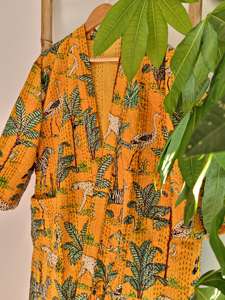 Veste Kimono Kantha de style européen fait à la main, imprimé floral, festif, naturel, taille libre 6XL pour anniversaire de mariage - Product Image 3