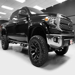 Toyota Tundra d'occasion disponibles à la vente Automatique Toyota Tundra Peu utilisé sans antécédents d'accident - Product Image 5