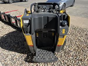 2025 nouveau C314 Mini chargeuse compacte sur chenilles avec noyau moteur moteur roulement pompe composants de boîte de vitesses - Product Image 5