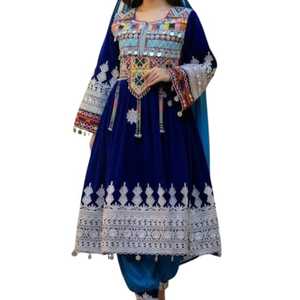 Robe longue fluide à manches longues en mousseline de soie avec des imprimés culturels, taille empire, style afghan - Product Image 1