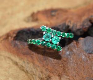 Anillo de Plata de Ley 925 con Esmeralda para Mujer, Anillo de Moda Hecho a Mano, Regalo de Boda para Mamá - Product Image 4