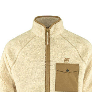 Veste d'échauffement de lutte avec fermeture éclair sur le devant et conception personnalisée pour une utilisation en équipe athlétique - Product Image 2