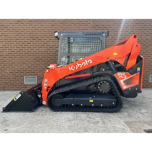 Chargeuse compacte sur chenilles Kubota SVL75-3 2020, mini-chargeuse sur chenilles, orange et noir, moteur diesel 74,3 CV, capacité de charge nominale de 9 tonnes, godet avant - Product Image 4