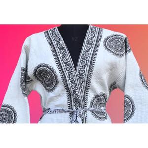 Chaqueta de kimono acolchada, abrigo de invierno bohemio con estampado de bloques a mano de algodón, ropa de abrigo étnica cálida para mujer, ligera y elegante - Product Image 2