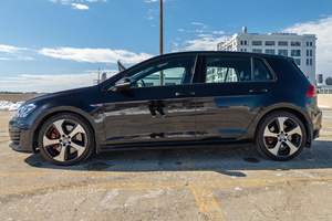 Volkswagen GTI SE 2016 Usado, Sin Reserva, Transmisión Manual de 6 Velocidades, Turbo de 4 Cilindros, Paquete de Rendimiento, Mayormente sin Modificaciones - Product Image 3