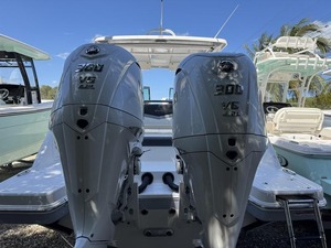 Barco de Consola Central de Lujo para Alta Mar 2024, Embarcación Deportiva y de Recreo de Alto Rendimiento, 31 Pies, OEM, ODM, Industrial, Personalizable, Marca 1 - Product Image 6