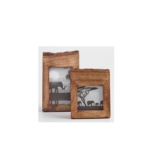 Cadre photo en bois artisanal pour une décoration intérieure élégante, affichant des souvenirs précieux avec un attrait artisanal intemporel - Product Image 4