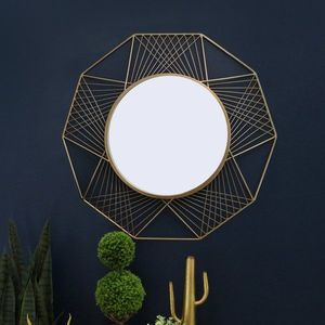 Miroir mural en métal durable avec cadre artisanal pour l'entrée et le salon de style fermier - Product Image 1