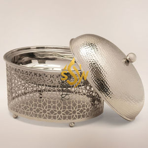 Cazuela para Servir Comida Hecha a Mano, de Alta Calidad, con Calentador de Metal de Lujo para Restaurantes y Hoteles, Diseño Martillado a Mano, con Tapa - Product Image 2