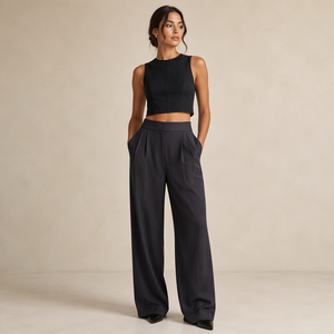Set Due Pezzi Personalizzato per Donna OEM ODM Top Corto e Pantaloni per Brand di Abbigliamento Casual e Streetwear - Product Image 1