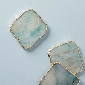 Juego de posavasos de resina amarilla de mantequilla con posavasos de epoxi con borde dorado para comedor, mesa de centro y bar - Product Image 1