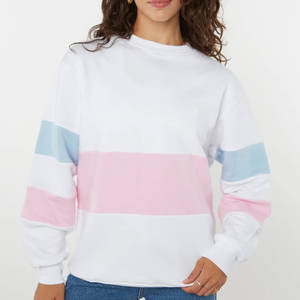 Sudadera de Mujer Estilo Urbano de Diseño Propio de Fábrica, Sudadera de Mujer Moderna con Estilo Pullover a Precio Económico - Product Image 2
