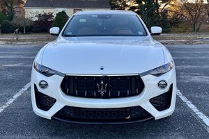 Maserati Levante Modena Usado, 2022 - Product Image 2