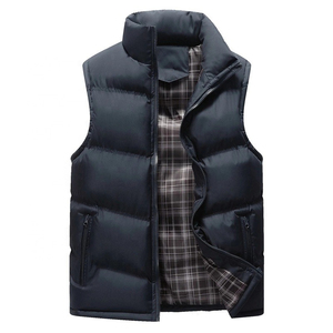 2023 nouveauté vente en gros vente chaude personnalisé hommes hiver vers le bas sans manches bouffant gilet léger sans manches hommes veste - Product Image 1