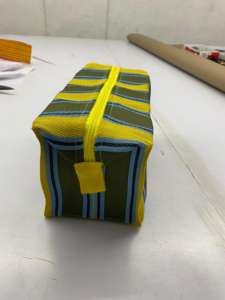 กระเป๋าเครื่องสำอางคุณภาพพรีเมียม กันน้ำ ผลิตจากไนลอนรีไซเคิล PP เป็นมิตรกับสิ่งแวดล้อม ลายเรขาคณิต ซิปนุ่ม สำหรับการเดินทาง - Product Image 2