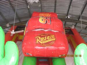 Toboggan gonflable en PVC sur le thème des voitures pour enfants, amusement en plein air à l'école, au centre commercial ou à usage commercial - Fabriqué en Chine - Product Image 2