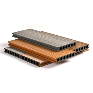 Tarima de Madera Plástica Compuesta (WPC) de Alta Densidad para Exteriores, Resistente a los Rayos UV y Antideslizante, para Proyectos Comerciales - Product Image 1