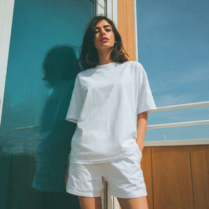 Vêtements de jogging épaule tombante t-shirt short ensemble femmes été Streetwear Shorts deux pièces dames blanc t-shirt haut femmes - Product Image 4