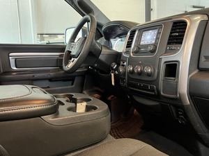 Camionnette Pick-up Classique Warlock Granite 2024 1500 - Product Image 3