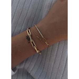 Bracelet Coco Round Tennis Link Diamond, collection élégante de bracelets et de joncs en diamants - Product Image 6